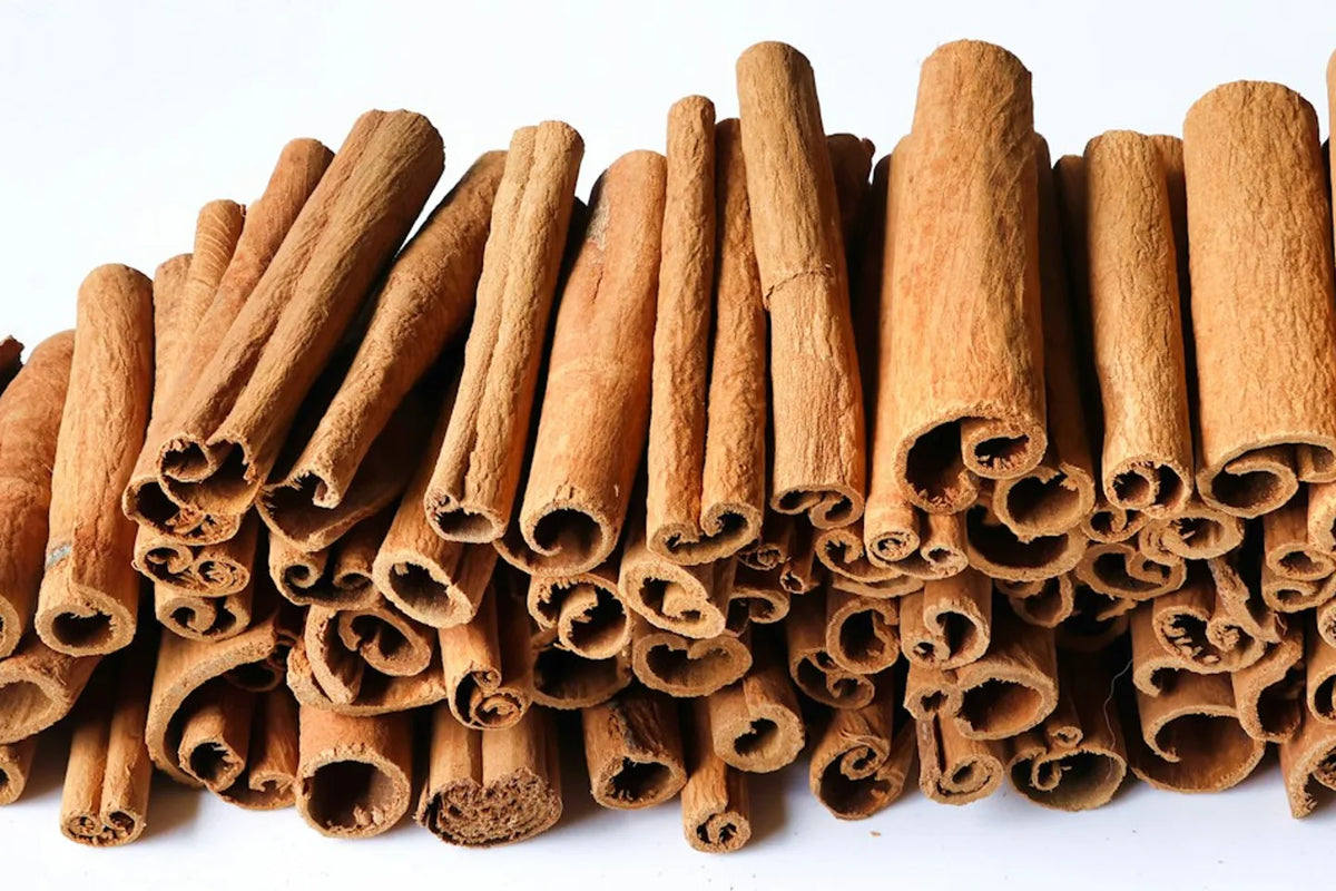 Close-up of rolled cinnamon sticks